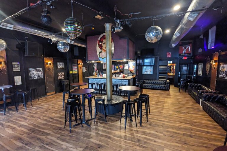 103 W Court